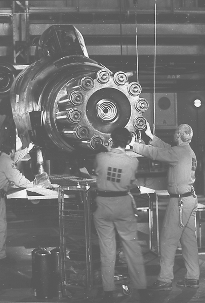 File:Handbook Art Flight deck2.png